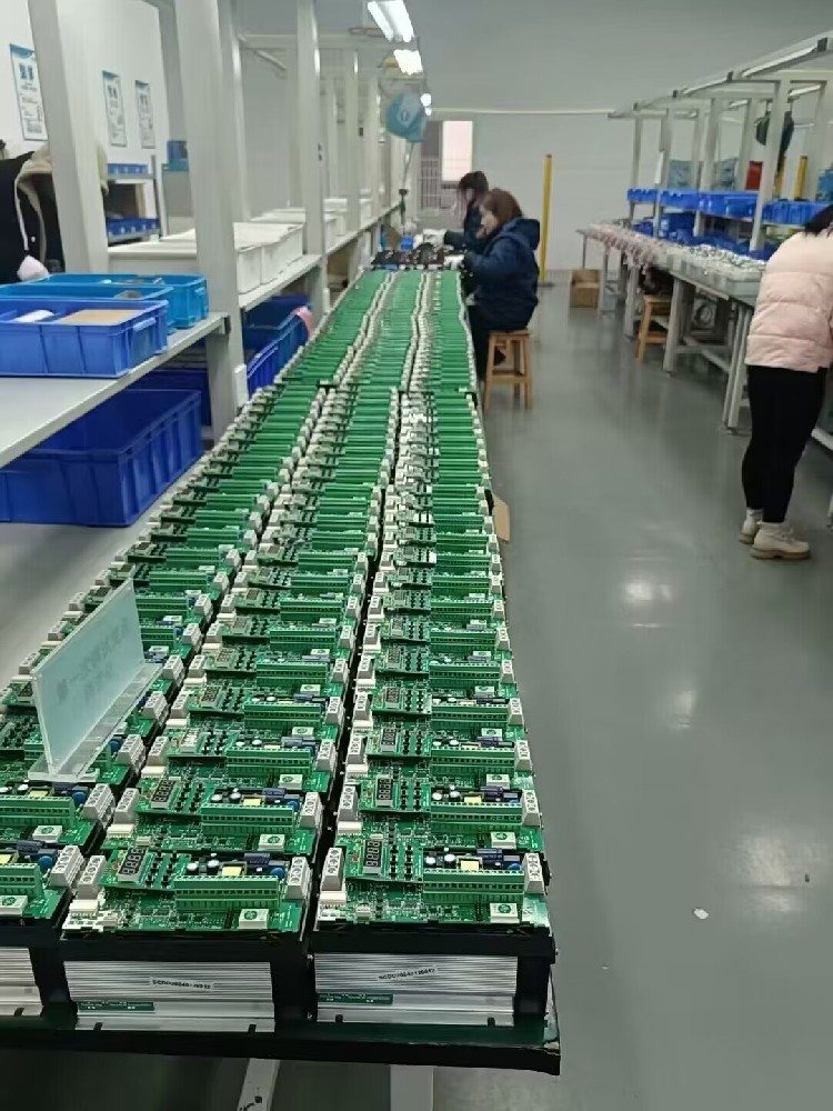 电力调解器在运行时最大电流逐步降低是为什么？？？？？