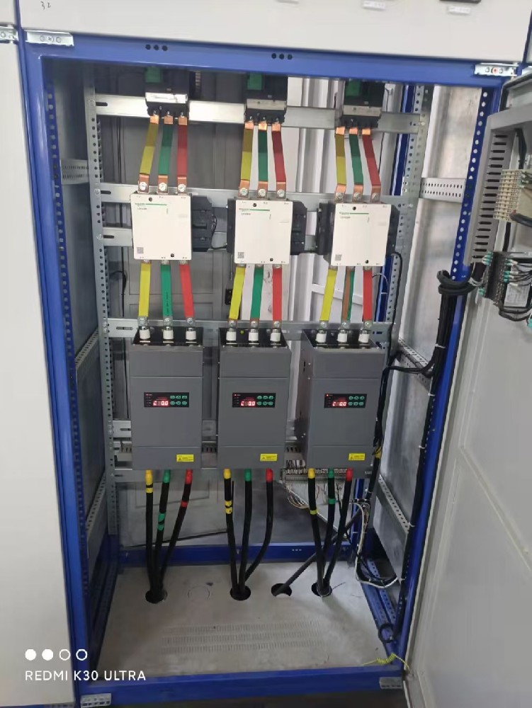 从投资回报率的角度看，，，，，，使用电力调解器能为工厂带来哪些经济效益（如节能、提高产品质量等）？？？