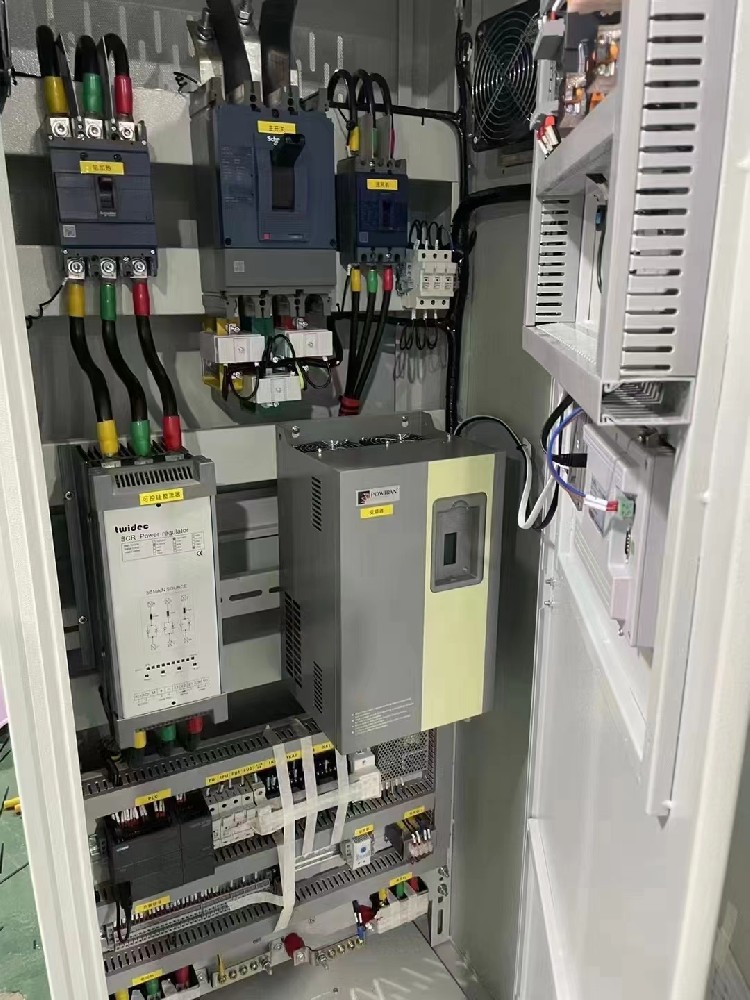 关于间歇性事情的负载，，，，，怎样选择合适的电力调解器以提高其使用寿命？？