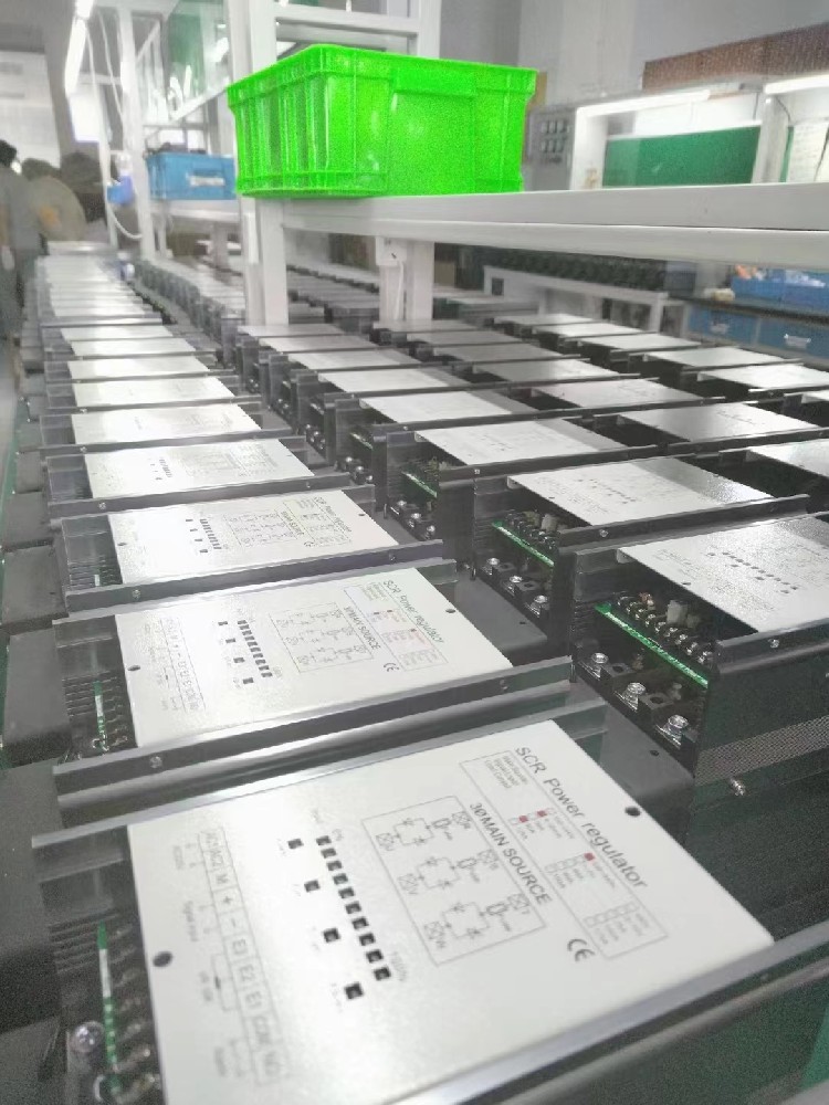 电力调解器的控制算法对其动态响应性能有多大的提升作用？？