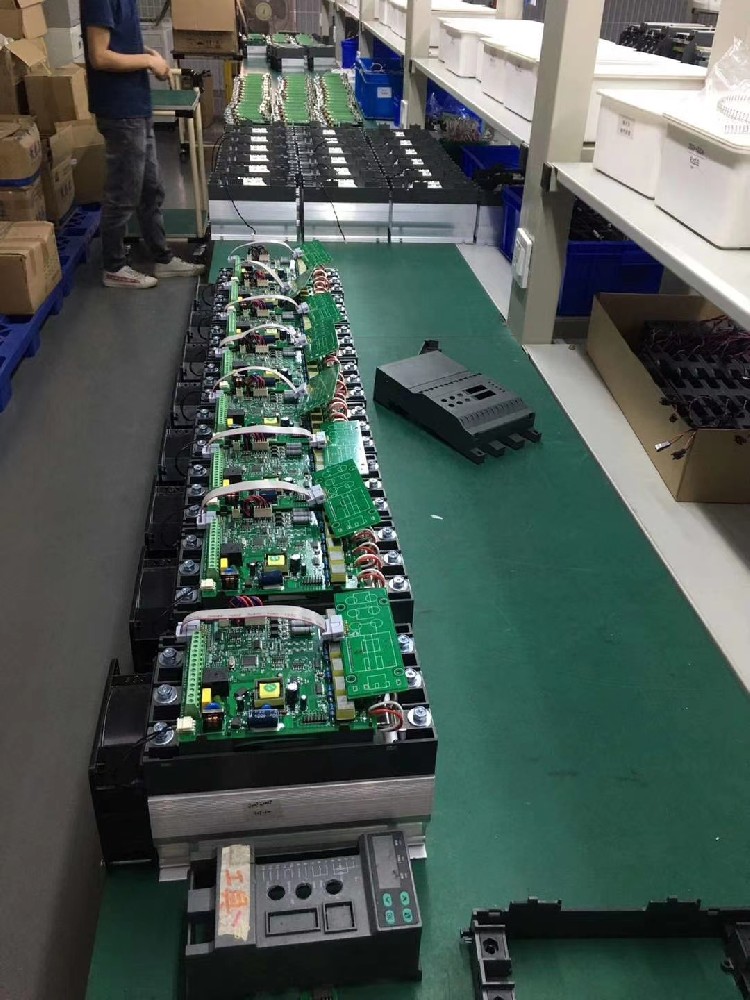 当电力调解器接入的电网保存三相不平衡时，，，，，，会爆发什么效果及怎样解决？？？？？？